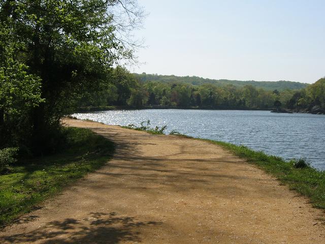 Towpath between Old Anglers parking lot and Great Falls visitor's center, Maryland