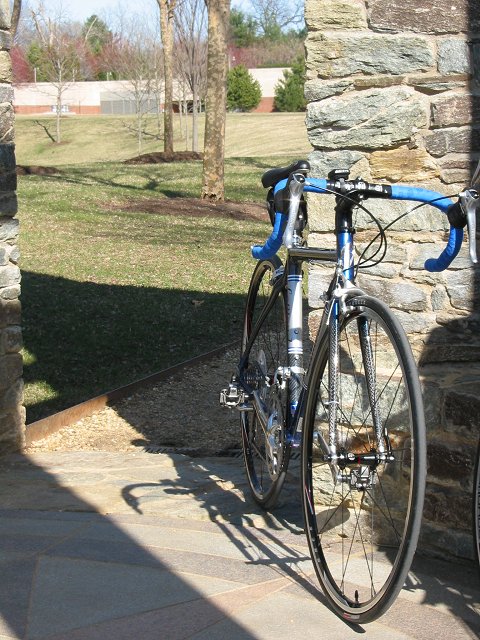 LeMond Zurich 2004 in pavillion along WO&D biking train, Reston, Virginia